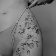 Flower Tattoo Design - Tattoo İdeas