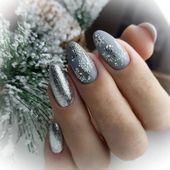32 Amazingly Festive Christmas Nail Art Ideas to Copy Now pin.2elci.com Best Nails Pin